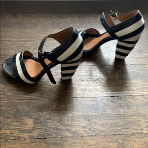 Marc by Marc Jacobs Ivory/Black Heels